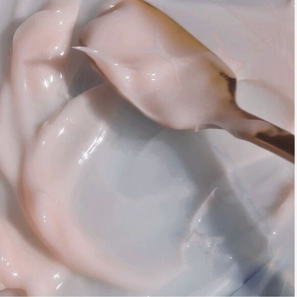 Glowoasis Probiotics + Triple Peptide Refreshing Eye Cream - Picture 7 of 7